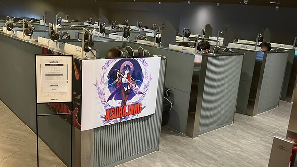 PC방 내 곳곳에 마련된 시연존. 자리가 모자랄 일은 없었습니다.